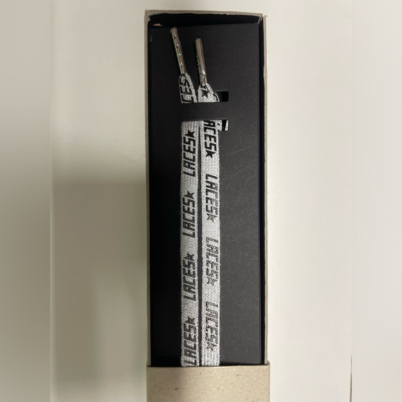 Golden Goose Laces - Picture 1 of 3